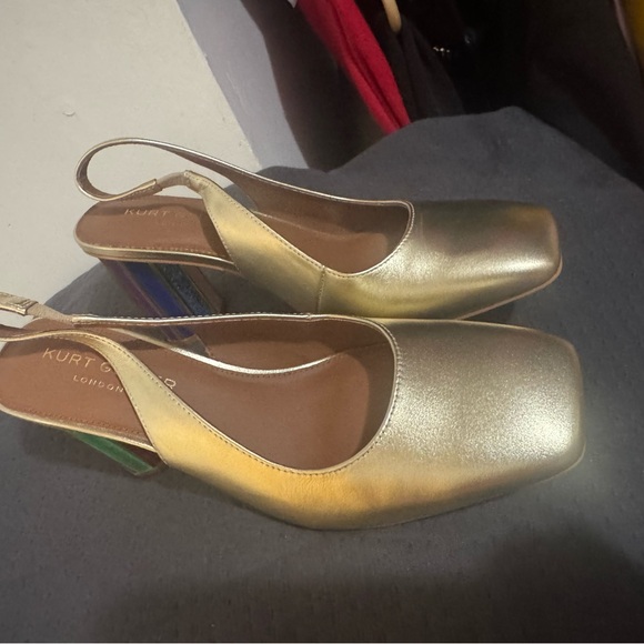 Kurt Geiger Metallic Gold Slingback Heels - Picture 1 of 10